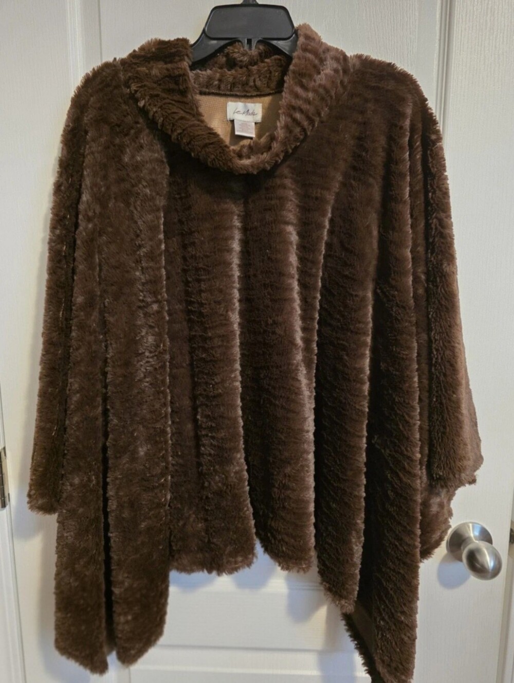 NWT Le Moda Brown Faux Fur Cowl Neck Poncho